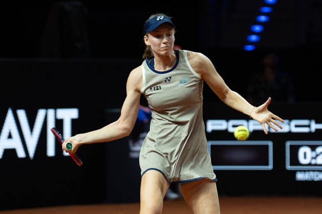 Elena Rybakina (KAZ) im Bild am Ball, GER, Elena Rybakina vs. Diana Shnaider, Tennis, ATP, Tennis Herren Turnier, WTA, Tennis Damen 500, Porsche Tennis Grand-Prix, 15.04.2026, GER, Elena Rybakina vs. Diana Shnaider, Tennis, ATP-Turnier, WTA 500, Porsche Tennis Grand-Prix, 15.04.2026, Stuttgart Copyright: xEibner-Pressefoto EdwardxCheungx EP_ECG