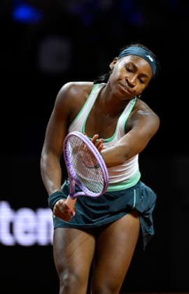 Coco Gauff (USA) Beifall fuer Gegnerin Gestik Geste Tennis Damen Porsche-Cup Porsche Tennis Grand Prix GP Stuttgart 2026 Porsche Arena 11-19.04.2026 DFL REGULATIONS PROHIBIT ANY USE OF PHOTOGRAPHS AS IMAGE SEQUENCES AND OR QUASI-VIDEO Tennis Damen Porsche-Cup Porsche Tennis Grand Prix GP Stuttgart 2026