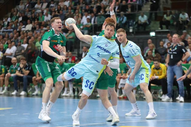 Handball DAIKIN HBL, SC DHfK Leipzig - VfL Gummersbach; 16.04.2026 Kentin Mahe (22, VfL Gummersbach) wirft. Handball, DAIKIN HBL, 1. Bundesliga, Saison 2025 2026, 21. Spieltag (Nachholer): SC DHfK Leipzig vs. VfL Gummersbach am 16.04.2026 in der Quarterback Immobilien Arena Leipzig. Copyright: xBEAUTIFULxSPORTS JanxKaeferx
