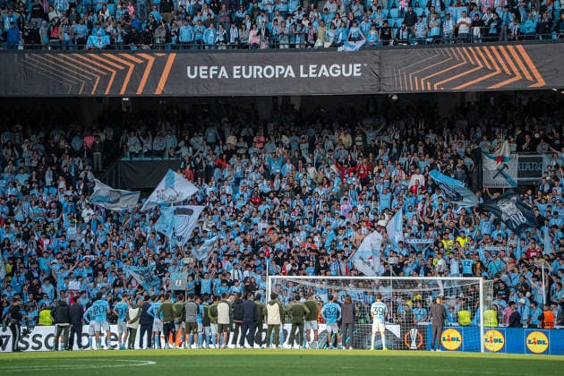 Fans of Celta with players after game seen during UEFA Europa League quarterfinal game between teams of RC Celta de Vigo and SC Freiburg at Estadio de Balaidos (Marta Lopez Ball Raw Images PT) Vigo Estadio de Balaidos Spain Copyright: xMartaxLopezx ML_CELvSB-24