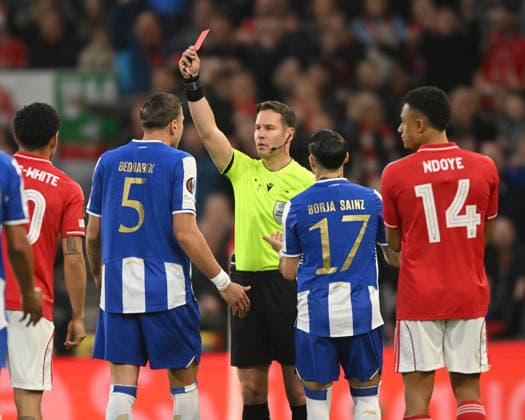 Nottingham, England, 16th April 2026. Jan Bednarek of FC Porto is sent off during the Nottingham Forest vs FC Porto UEFA Europa League quarter final 2nd leg match at the City Ground, Nottingham. Picture credit should read: Harriet Massey Sportimage EDITORIAL USE ONLY. No use with unauthorised audio, video, data, fixture lists, club league logos or live services. Online in-match use limited to 120 images, no video emulation. No use in betting, games or single club league player publications. SPI_034_FOREST_V_PORTO SPI-4690-0037