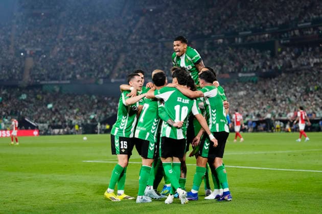 Real Betis Balompie v SC Braga - UEFA Europa League 2025 26 Quarter-Final Second Leg Abde Ezzalzouli left winger of Betis and Morocco celebrates after scoring his sides first goal during the UEFA Europa League 2025 26 Quarter-Final Leg Two match between Real Betis Balompie and SC Braga at estadio La Cartuja on April 16, 2026 in Seville, Spain. Sevilla Spain  Copyright: xJosexBretonx originalFilename:bretonhernandez-realbeti260416_npybv.jpg