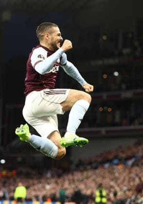 Emi Buendia of Aston Villa celebrates a goal 2-0. Aston Villa v Bologna, UEFA Europa League, Quarter Final, Second Leg, Football, Villa Park, Birmingham, UK - 16 Apr 2026Birmingham Villa Park United Kingdom EDITORIAL USE ONLY No use with unauthorised audio, video, data, fixture lists, club league logos or live services. Online in-match use limited to 120 images, no video emulation. No use in betting, games or single club league player publications.  Copyright: xRyanxBrowne Shutterstockx 16828672br