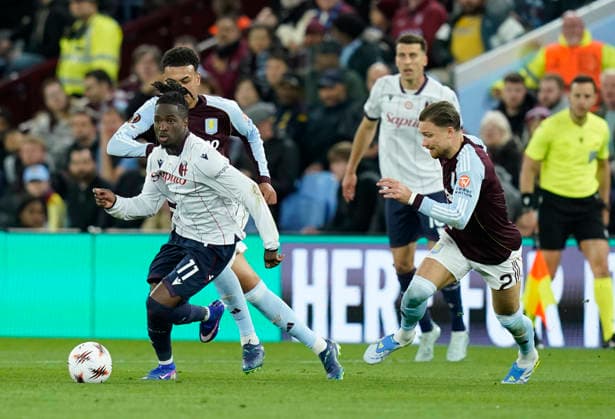 Birmingham, England, 16th April 2026. Ollie Watkins of Aston Villa moves clear of Matty Cash of Aston Villa during the Aston Villa vs Bologna UEFA Europa League quarter final 2nd leg match at Villa Park, Birmingham. Picture credit should read: Andrew Yates Sportimage EDITORIAL USE ONLY. No use with unauthorised audio, video, data, fixture lists, club league logos or live services. Online in-match use limited to 120 images, no video emulation. No use in betting, games or single club league player publications. SPI_041_AY_Villa_Bologna SPI-4689-0041