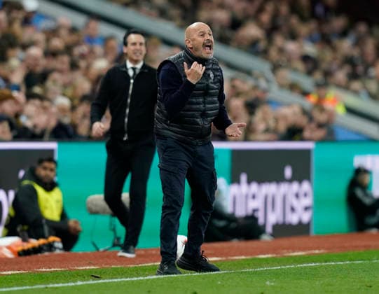 Birmingham, England, 16th April 2026. Bologna™s head coach Vincenzo Italiano shouts instructions during the Aston Villa vs Bologna UEFA Europa League quarter final 2nd leg match at Villa Park, Birmingham. Picture credit should read: Andrew Yates Sportimage EDITORIAL USE ONLY. No use with unauthorised audio, video, data, fixture lists, club league logos or live services. Online in-match use limited to 120 images, no video emulation. No use in betting, games or single club league player publications. SPI_043_AY_Villa_Bologna SPI-4689-0043