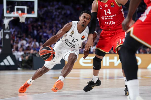 April 16, 2026, Madrid, Madrid, Spain: Theo Maledon of Real Madrid and Jasiel Rivero of Crvena Zvezda in action during the Turkish Airlines EuroLeague Regular Season Round 38 match between Real Madrid and Crvena Zvezda Meridianbet Belgrade at Movistar Arena on April 16, 2026, in Madrid, Spain. Real Madrid V Crvena Zvezda Meridianbet Belgrade - Turkish Airlines EuroLeague  - ZUMAa181 20260416_zaa_a181_244 Copyright: xIrinaxR.xHipolitox