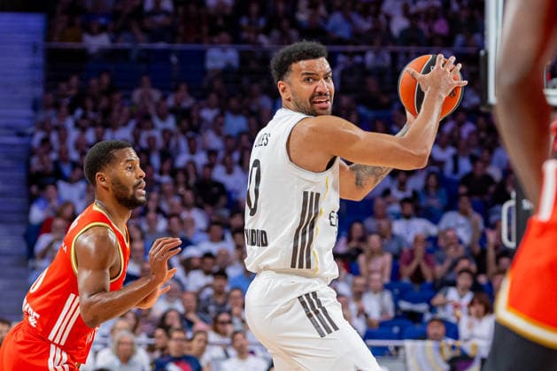 ESP: Real Madrid v Crvena Zvezda Meridianbet Belgrade Euroleague. Trey Lyles of Real Madrid during the Euroleague match, between Real Madrid and Crvena Zvezda Meridianbet Belgrade played at Movistar Arena Stadium on April 16, 2026 in Madrid Spain Madrid Spain Basketball Copyright: xAlbaxPachecox xAgenciaxLOFx