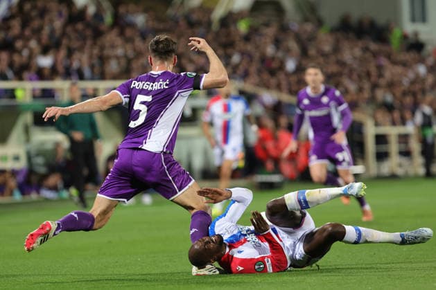 ACF Fiorentina v Crystal Palace FC - UEFA Conference League 2025 26 Quarter-Final Second Leg Marin Pongracic of ACF Fiorentina and Jean-Philippe Mateta of Crystal Palace ,battle for the ball during the UEFA Conference League 2025 26 quarter-finals, second leg match between ACF Fiorentina and Crystal Palace FC on April 16 ,2026 at Stadium Artemio Franchi, Florence , Italy Florence ITALIA  Copyright: xAndreaxMartinix originalFilename:martini-acffiore260416_npqCn.jpg