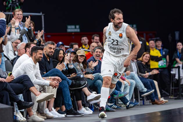 ESP: Real Madrid v Crvena Zvezda Meridianbet Belgrade Euroleague. Sergio Llull of Real Madrid during the Euroleague match, between Real Madrid and Crvena Zvezda Meridianbet Belgrade played at Movistar Arena Stadium on April 16, 2026 in Madrid Spain Madrid Spain Basketball Copyright: xAlbaxPachecox xAgenciaxLOFx
