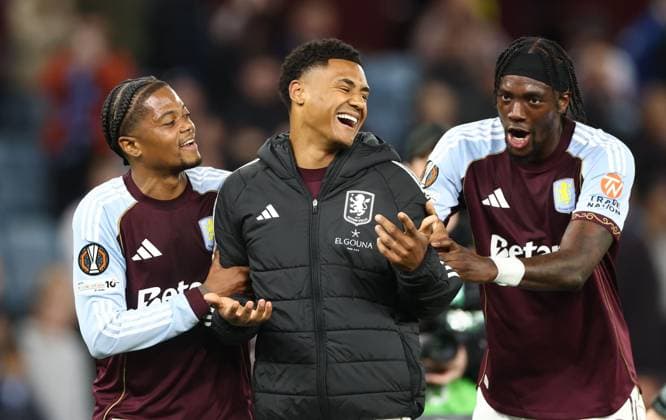 Leon Bailey of Aston Villa, Ollie Watkins of Aston Villa and Tammy Abraham of Aston Villa Aston Villa v Bologna, UEFA Europa League, Quarter Final, Second Leg, Football, Villa Park, Birmingham, UK - 16 Apr 2026Birmingham Villa Park United Kingdom EDITORIAL USE ONLY No use with unauthorised audio, video, data, fixture lists, club league logos or live services. Online in-match use limited to 120 images, no video emulation. No use in betting, games or single club league player publications. Copyright: xRyanxBrowne Shutterstockx 16828672cv