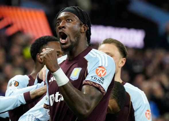 Birmingham, England, 16th April 2026. Tammy Abrahams of Aston Villa celebrates during the Aston Villa vs Bologna UEFA Europa League quarter final 2nd leg match at Villa Park, Birmingham. Picture credit should read: Andrew Yates Sportimage EDITORIAL USE ONLY. No use with unauthorised audio, video, data, fixture lists, club league logos or live services. Online in-match use limited to 120 images, no video emulation. No use in betting, games or single club league player publications. SPI_057_AY_Villa_Bologna SPI-4689-0057