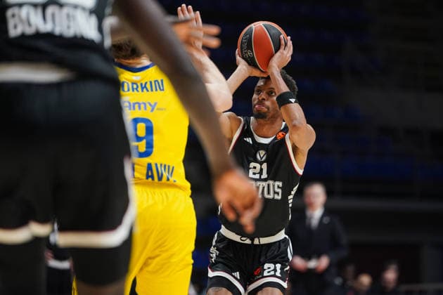 April 16, 2026, Belgrade, Central Serbia, Serbia: 2026416, Belgrade, Serbia - Maccabi Rapyd Tel Aviv and Virtus Bologna play a EuroLeague basketball game at the Aleksandar Nikolic Hall. DERRICK ALSTON JR. in action. Belgrade Serbia - ZUMAd223 20260416_zip_d223_019 Copyright: xMarkoxDimicx