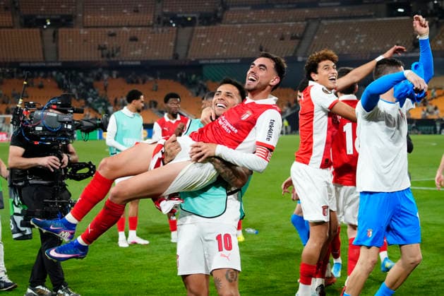 Real Betis Balompie v SC Braga - UEFA Europa League 2025 26 Quarter-Final Second Leg Braga players celebrate the victory after winning the UEFA Europa League 2025 26 Quarter-Final Leg Two match between Real Betis Balompie and SC Braga at estadio La Cartuja on April 16, 2026 in Seville, Spain. Sevilla Spain  Copyright: xJosexBretonx originalFilename:bretonhernandez-realbeti260416_np1Gn.jpg