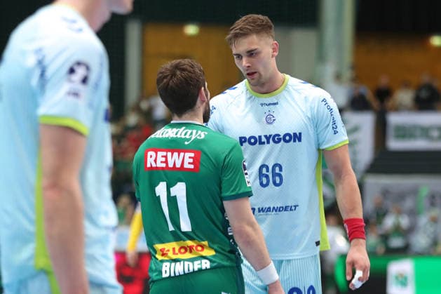 Handball DAIKIN HBL, SC DHfK Leipzig - VfL Gummersbach; 16.04.2026 Stepan Zeman (66, VfL Gummersbach) hat Gesprächsbedarf mit Lukas Binder (11, SC DHfK Leipzig). Handball, DAIKIN HBL, 1. Bundesliga, Saison 2025 2026, 21. Spieltag (Nachholer): SC DHfK Leipzig vs. VfL Gummersbach am 16.04.2026 in der Quarterback Immobilien Arena Leipzig. Copyright: xBEAUTIFULxSPORTS JanxKaeferx