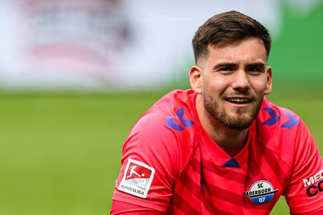 Torwart Dennis Seimen (SC Paderborn,41) - 2. Fußball Bundesliga Saison 2025-2026 SC Paderborn vs. 1. FC Magdeburg in der Home Deluxe Arena in Paderborn - Einzelbild,Aktion,Fußball,Mann,Männer,Deutschland,12.04.2026 *** Goalkeeper Dennis Seimen SC Paderborn,41 2 Soccer Bundesliga Season 2025 2026 SC Paderborn vs 1 FC Magdeburg at the Home Deluxe Arena in Paderborn single picture,action,soccer,man,men,Germany,12 04 2026