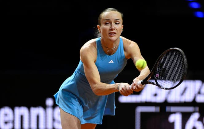 Elina Svitolina Switolina (UKR) Aktion Tennis Damen Porsche-Cup Porsche Tennis Grand Prix GP Stuttgart 2026 Porsche Arena 11-19.04.2026 DFL REGULATIONS PROHIBIT ANY USE OF PHOTOGRAPHS AS IMAGE SEQUENCES AND OR QUASI-VIDEO Tennis Damen Porsche-Cup Porsche Tennis Grand Prix GP Stuttgart 2026
