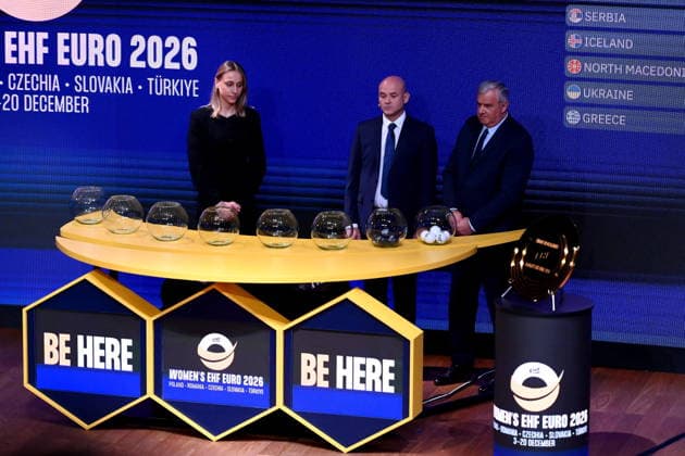 KATOWICE 16.04.2026 LOSOWANIE FAZY GRUPOWEJ EHF EURO 2026 KOBIET --- WOMEN S EHF EURO 2026 GROUP STAGE DRAW KATARZYNA CYGAN BOZIDAR DJURKOVIC FOT. KRZYSZTOF HELIOS 400MM NEWSPIX.PL --- newspix.pl POLAND OUT! 