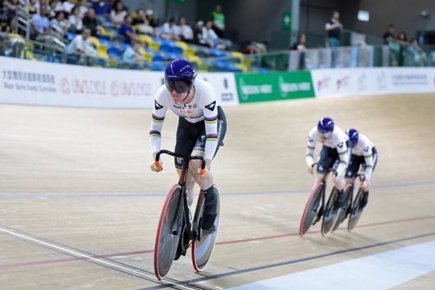 UCI Track World Cup: Hong Kong Picture by Alex Whitehead SWpix.com - 17 04 2026 - Cycling - UCI Track World Cup: Hong Kong - Hong Kong Velodrome, Tseung Kwan O, Hong Kong, China - Women™s Team Sprint - First Round - Kimberly Kalee (Netherlands), Hetty Van De Wouw (Netherlands), Steffie Van Der Peet (Netherlands) Hong Kong Hong Kong Velodrome Hong Kong SAR, CHINA Copyright: x xSWpix.comx(t axPhotographyxHubxLtd)xAlexxWhitehead SWpix.comx SWP-3030-12668