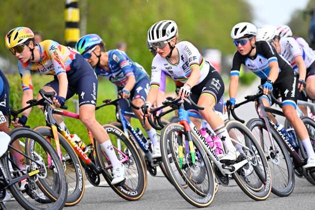 Brabantse Pijl - Fleche Brabanconne Women 2026 Cycling Race OVERIJSE, BELGIUM - APRIL 17 : Vallieres Magdeleine (CAN) of EF Education-Oatly during the 11th edition of De Brabantse Pijl - La Fleche Brabanconne Women an UCI ProSeries 1.Pro one day cycling road race for Women Elite of 125 km with start in Lennik and finish in Overijse on April 17, 2026 in Overijse, Belgium, 17 04 2026 ( Motordriver Guy De Vuyst - Overijse Belgium  Copyright: xTomasxSiskx