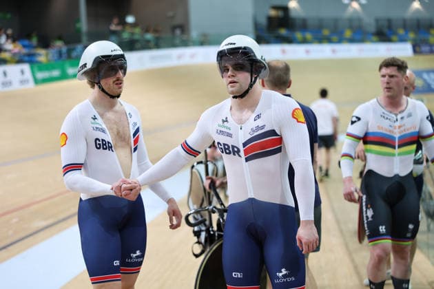 UCI Track World Cup: Hong Kong Picture by Alex Whitehead SWpix.com - 17 04 2026 - Cycling - UCI Track World Cup: Hong Kong - Hong Kong Velodrome, Tseung Kwan O, Hong Kong, China - Men™s Team Sprint - For Gold - Joseph Truman (Great Britain), Harry Ledingham-Horn (Great Britain), Matthew Richardson (Great Britain) Win the Gold Medal Hong Kong Hong Kong Velodrome Hong Kong SAR, CHINA Copyright: x xSWpix.comx(t axPhotographyxHubxLtd)xAlexxWhitehead SWpix.comx SWP-3030-12741
