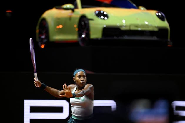 Coco Gauff (USA) vor Siegerfahrzeug Porsche 911 Carrera S Cabriolet Aktion Tennis Damen Porsche-Cup Porsche Tennis Grand Prix GP Stuttgart 2026 Porsche Arena 11-19.04.2026 DFL REGULATIONS PROHIBIT ANY USE OF PHOTOGRAPHS AS IMAGE SEQUENCES AND OR QUASI-VIDEO Tennis Damen Porsche-Cup Porsche Tennis Grand Prix GP Stuttgart 2026