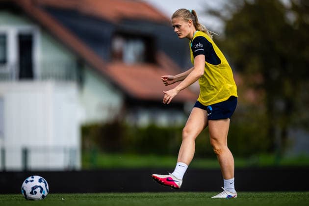 260417 Mathilde Harviken of the Norwegian women™s national football team during a training session on April 17, 2026 in Ptuj. Photo: Marius Simensen BILDBYRAN Cop 238 bbeng dam fifa women s world cup qualifier football fotball fotboll norge norway practice soccer training trening träning Copyright: MARIUSxSIMENSEN BB260417BB190