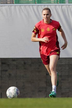 17.04.2026, xgrfx, Fussball DFB-Medientermine, Deutsche Frauennationalmannschaft Training v.l. Laura Freigang (Deutsche Frauennationalmannschaft) (DFL DFB REGULATIONS PROHIBIT ANY USE OF PHOTOGRAPHS as IMAGE SEQUENCES and or QUASI-VIDEO) Ried *** 17 04 2026, xgrfx, Football DFB Media Dates, German Womens National Team Training v l Laura Freigang German Womens National Team DFL DFB REGULATIONS PROHIBIT ANY USE OF PHOTOGRAPHS as IMAGE SEQUENCES and or QUASI VIDEO Ried
