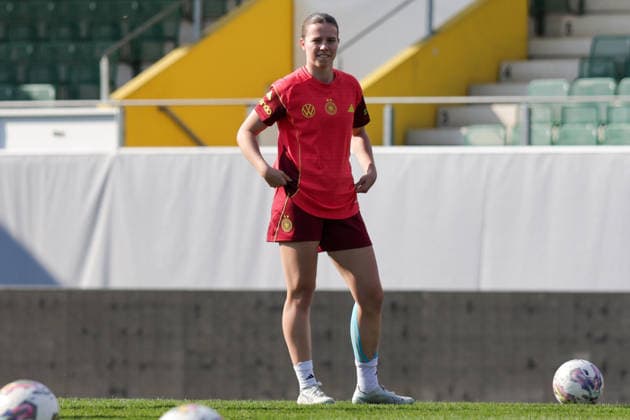 17.04.2026, xgrfx, Fussball DFB-Medientermine, Deutsche Frauennationalmannschaft Training v.l. Sarah Mattner-Trembleau (Deutsche Frauennationalmannschaft) (DFL DFB REGULATIONS PROHIBIT ANY USE OF PHOTOGRAPHS as IMAGE SEQUENCES and or QUASI-VIDEO) Ried