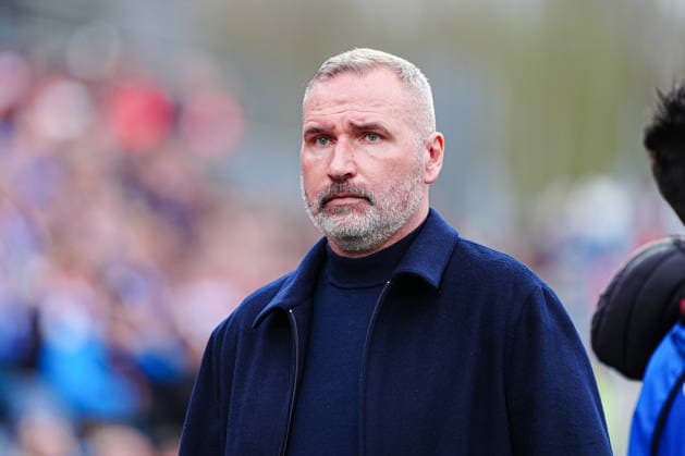 Tim Walter (Holstein Kiel, Trainer) GER, Holstein Kiel vs. 1. FC Kaiserslautern, Fussball, 2. Bundesliga, Spieltag 30, Saison 2025 2026, 17.04.2026 DFL REGULATIONS PROHIBIT ANY USE OF PHOTOGRAPHS AS IMAGE SEQUENCES AND OR QUASI-VIDEO GER, Holstein Kiel vs. 1. FC Kaiserslautern, Fussball, 2. Bundesliga, Spieltag 30, Saison 2025 2026, 17.04.2026 Kiel