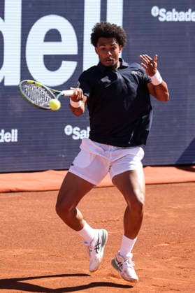 April 17, 2026, Barcelona, Barcelona, Spain: Arthur Fils of France in action against Lorenzo Musetti of Italy during the Quarter-finals tennis match of the Barcelona Open Banc Sabadell - Conde Godo 2026 Day 7 at Real Club de Tenis Barcelona on April 17, 2026 in Barcelona, Spain. Barcelona Open Banc Sabadell - Conde Godo 2026 Day 7  - ZUMAa181 20260417_zaa_a181_182 Copyright: xJavierxBorregox