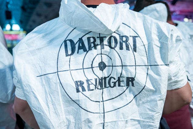 Darts-Fans mit Kostuemen GER, PDC European Darts Grand Prix 2026, Sindelfingen Glaspalast, 17.04.2026 GER, PDC European Darts Grand Prix 2026, Sindelfingen Glaspalast, 17.04.2026 Sindelfingen *** Darts fans with costumes GER, PDC European Darts Grand Prix 2026, Sindelfingen Glaspalast, 17 04 2026 GER, PDC European Darts Grand Prix 2026, Sindelfingen Glaspalast, 17 04 2026 Sindelfingen Copyright: xSandyxDinkelackerx EP_SDR