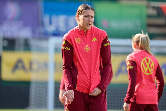 Ried im Innkreis, Österreich 17. April 2026: Vorbereitung auf das Frauen WM-Qualifikationsspiel Österreich vs. Deutschland - Abschlusstraining Im Bild: Larissa Mühlhaus Muehlhaus (Deutschland) Copyright: HMBxMedia MadeleinexFantini