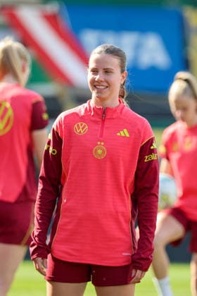 Ried im Innkreis, Österreich 17. April 2026: Vorbereitung auf das Frauen WM-Qualifikationsspiel Österreich vs. Deutschland - Abschlusstraining Im Bild: Sarah Mattner-Trembleau (Deutschland) Copyright: HMBxMedia MadeleinexFantini