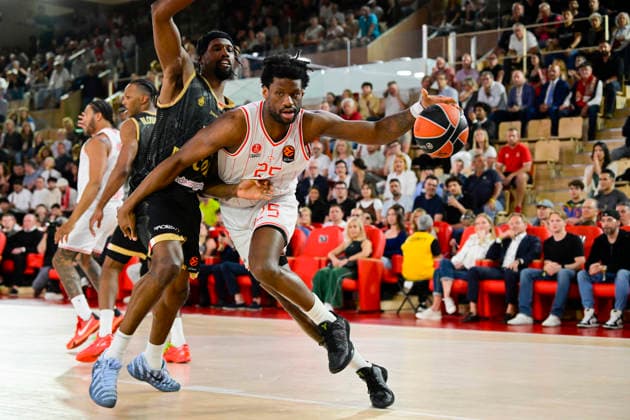 BASKET-BALL : AS Monaco VS HapoÃ«l Tel Aviv - Turkish Airlines EuroLeague - 17 04 2026 Daniel Oturu (HTA) - Turkish Airlines EuroLeague match between AS Monaco and HapoÃ«l Tel Aviv on April 17, 2026 at the Gaston-MÃ decin sports hall in Monaco. MonacoMonaco  Copyright: xWilliamxCannarellax