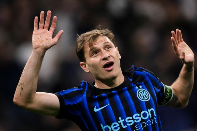 FC Internazionale v Cagliari Calcio - Serie A Nicolo Barella of FC Internazionale reacts after scoring a goal during the Serie A football match between FC Internazionale and Cagliari Calcio. Milan Italy Copyright: xNicolòxCampox