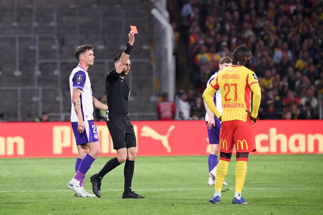 RC Lens v Toulouse FC - Ligue 1 McDonald s 2025 2026 Jeremie PIGNARD (ARBITRE) during the Ligue 1 McDonald s match between Lens and Toulouse at Stade Bollaert-Delelis on April 17, 2026 in Lens, France. Lens France  Copyright: xFEPx 776485087