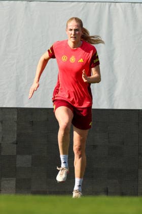 Ried im Innkreis, Österreich 17. April 2026: Vorbereitung auf das Frauen WM-Qualifikationsspiel Österreich vs. Deutschland - Abschlusstraining Im Bild: Camilla Küver Kuever (Deutschland) Copyright: HMBxMedia MadeleinexFantini