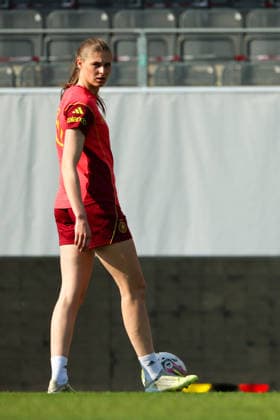 Ried im Innkreis, Österreich 17. April 2026: Vorbereitung auf das Frauen WM-Qualifikationsspiel Österreich vs. Deutschland - Abschlusstraining Im Bild: Jule Brand (Deutschland) Copyright: HMBxMedia MadeleinexFantini