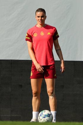 Ried im Innkreis, Österreich 17. April 2026: Vorbereitung auf das Frauen WM-Qualifikationsspiel Österreich vs. Deutschland - Abschlusstraining Im Bild: Selina Cerci (Deutschland) Copyright: HMBxMedia MadeleinexFantini