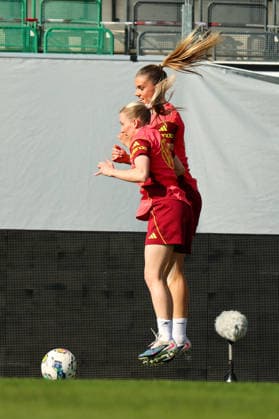 Ried im Innkreis, Österreich 17. April 2026: Vorbereitung auf das Frauen WM-Qualifikationsspiel Österreich vs. Deutschland - Abschlusstraining Im Bild: v.li. Elisa Senß Senss (Deutschland) Copyright: HMBxMedia MadeleinexFantini