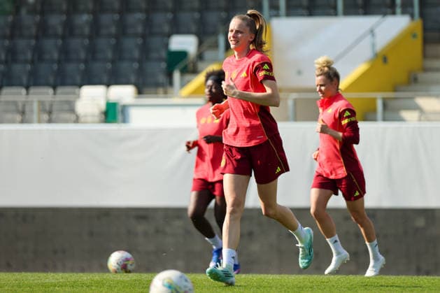 Ried im Innkreis, Österreich 17. April 2026: Vorbereitung auf das Frauen WM-Qualifikationsspiel Österreich vs. Deutschland - Abschlusstraining Im Bild: Vivien Endemann (Deutschland) Copyright: HMBxMedia MadeleinexFantini