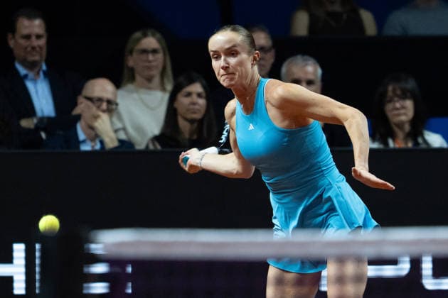 Elina Svitolina (UKR) im Bild am Ball, Aktion, GER, Elina Svitolina vs. Karolina Muchova, Tennis, ATP, Tennis Herren Turnier, WTA, Tennis Damen 500, Porsche Tennis Grand-Prix, Halbfinale, 18.04.2026, GER, Elina Svitolina vs. Karolina Muchova, Tennis, ATP-Turnier, WTA 500, Porsche Tennis Grand-Prix, Halbfinale, 18.04.2026, Stuttgart Copyright: xEibner-Pressefoto EdwardxCheungx EP_ECG