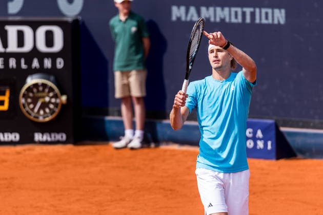 MUNICH, GERMANY - APRIL 18: Alexander Zverev (GER) complains during the BMW Open by Bitpanda Singles match between Alexander Zverev (GER) vs Flavio Cobolli (ITA) at MTTC Iphitos on April 18, 2026 in Munich, Germany. Bavaria Germany Copyright: xSteffiexWunderlx