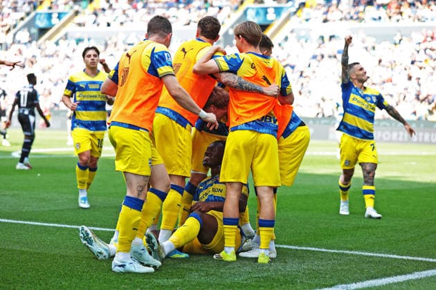 Parma™s Hernani celebrates after scoring the 0-1 goal for his team during the Serie A soccer match between Udinese and Parma at the Bluenergy Stadium in Udine, north east Italy - Saturday, April 18,2026 - soccer  Copyright: xAndreaxBressanutti LaPressex