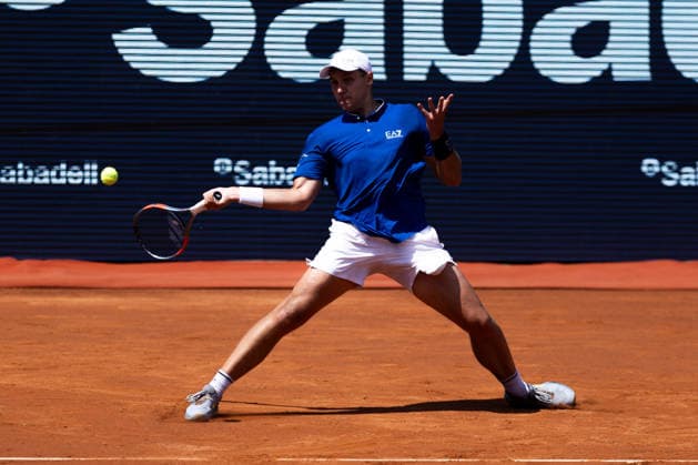 April 18, 2026, Barcelona, Barcelona, Spain: Serbian professional ATP, Tennis Herren Tour tennis player HAMAD MEDJEDOVIC (SRB) in action during the semifinals match against ANDREY RUBLEV (RUS) at the Barcelona Open Banc Sabadell ATP 500 tennis tournament at the Real Club de Tenis Barcelona on April 18, 2026 in Barcelona, Spain. Barcelona Spain - ZUMAs316 20260418_znp_s316_020 Copyright: xMartixSeguraxRamonedax