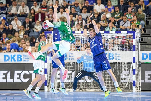 18.04.2026, xsscx, Handball, DHB-Pokal Lidl Final4, TBV Lemgo-Lippe - Füchse Berlin, Saison 2025 2026 Herren, Lanxess Arena: Mathias Gidsel (Füchse Berlin 19) beim Wurf Photo: xSandraxScherningxPressefotoKochx Nordrhein-Westfalen Deutschland