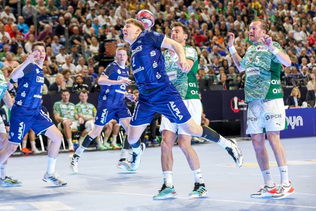 18.04.2026, xsscx, Handball, DHB-Pokal Lidl Final4, TBV Lemgo-Lippe - Füchse Berlin, Saison 2025 2026 Herren, Lanxess Arena: Lukas Hutecek (TBV Lemgo Lippe 02) beim Wurf Photo: xSandraxScherningxPressefotoKochx Nordrhein-Westfalen Deutschland