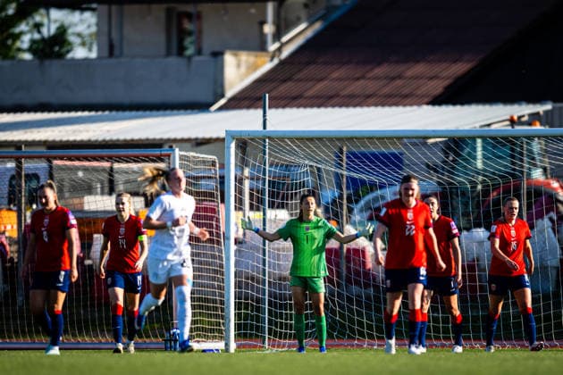 260418 Goalkeeper Cecilie Fiskerstrand of Norway looks dejected after 1-1 during the FIFA Women s World Cup Qualifier football match between Slovenia and Norway on April 18, 2026 in Ptuj. Photo: Marius Simensen BILDBYRAN COP 238 MM0066 bbeng dam depp FIFA World Cup, WM, Weltmeisterschaft, Fussball qualifiers football fotball fotboll landskamp norge norway slovenia slovenien soccer vm kvalik vm-kvalifisering kvinner Copyright: MARIUSxSIMENSEN BB260418BB945