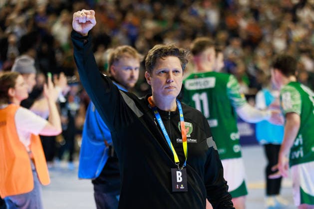 Nicolej KRICKAU (Fuechse Berlin, Trainer) Jubel, Freude, Leidenschaft, Erfolg, Emotion, Begeisterung, positive Emotionen GER, TBV Lemgo Lippe vs. Fuechse Berlin, Handball, DHB Pokal, Halbfinale, Spielzeit 2025 2026, 18.04.2026, GER, TBV Lemgo Lippe vs. Fuechse Berlin, Handball, DHB Pokal, Halbfinale, Spielzeit 2025 2026, 18.04.2026, Koeln Copyright: xEibnerxPressefoto OliverxSchmidtx EP_OST