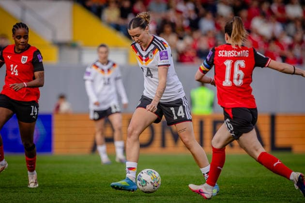 AUSTRIA - GERMANY WOMEN Larissa Muhlhaus of Germany and Werder Bremen, Annabel Schasching of Austria and RB Leipzig during the league phase of 2027 FIFA Women s World Cup European Qualifiers League A football match between Austria and Germany. Josko Arena, Ried im Innkreis, Austria, April 18, 2026. Photo by Branislav Racko Copyright: xx 080A2220